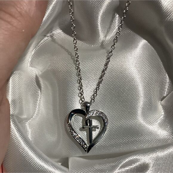 Sentimental Silver Cz Diamond Pave Sparkling Heart Cross Necklace - Picture 6 of 16